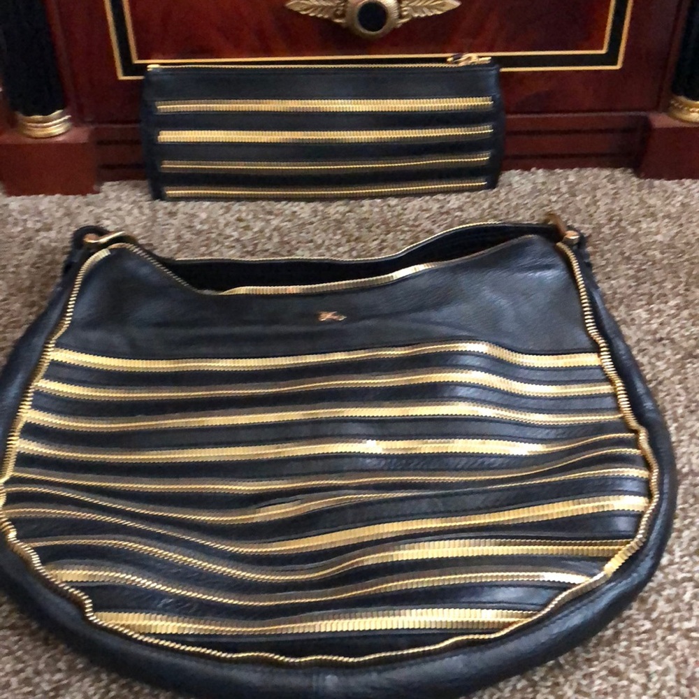 Burberry purse
